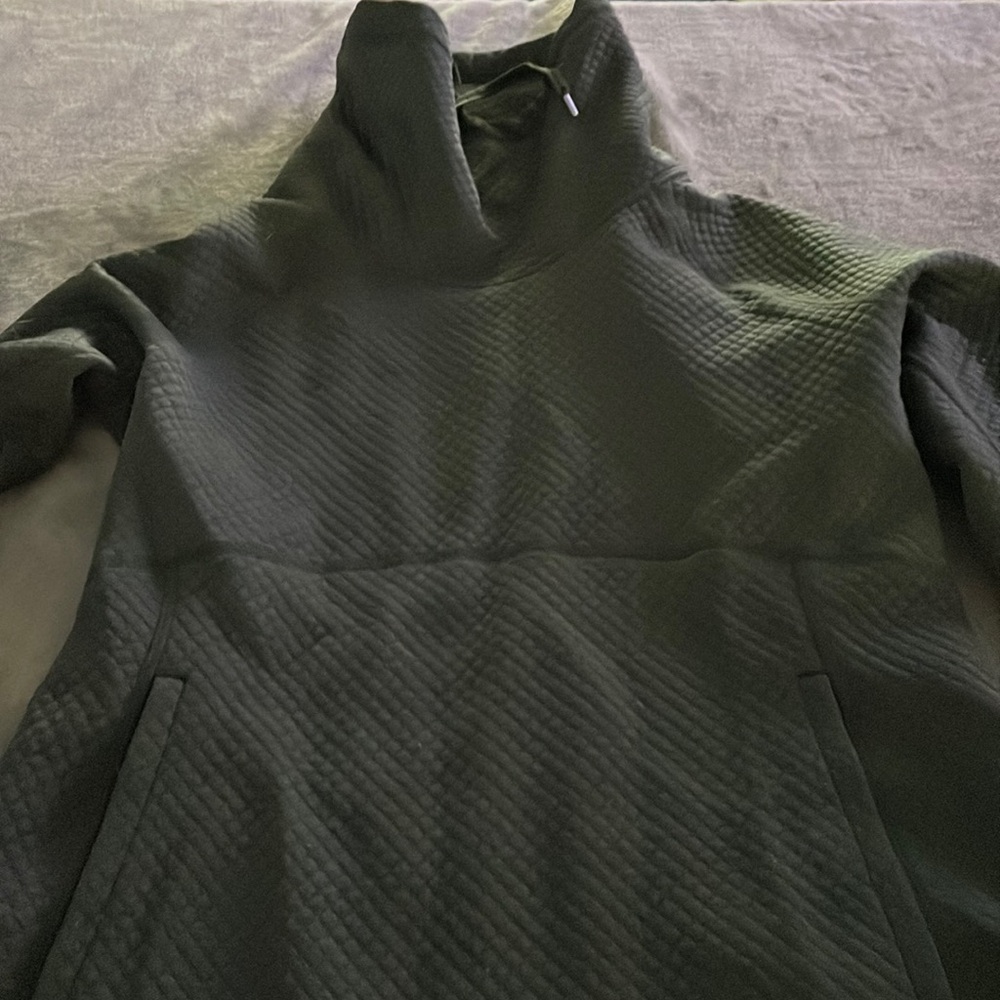 Marmot turtleneck athletic sweatshirt